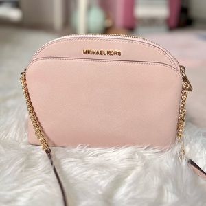 **SOLD** MICHAEL KORS BAG.